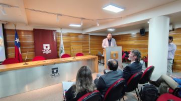 Profesor Moisés Sandoval, director del Doctorado en Envejecimiento. 